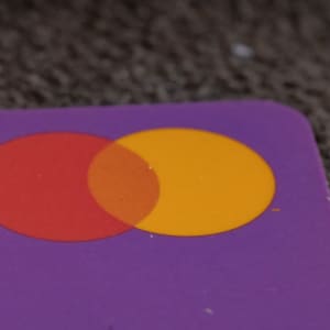 MasterCard vs. jiné platební metody v online kasinech