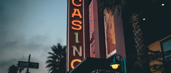 Online kasino vs. Land-Based Casino - poznejte výhody