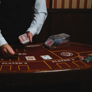 Jak vkládat a vybírat pomocí kreditních karet v online kasinech