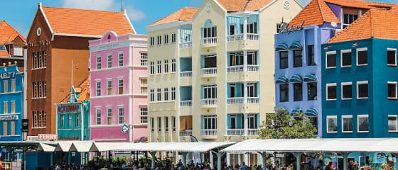 Curacao zavede přísnější zákony o hazardních hrách